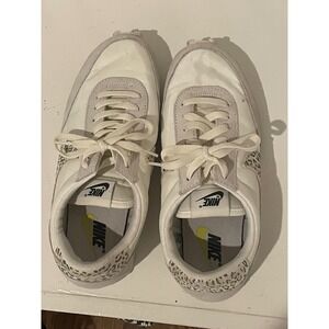 Nike Daybreak Womens Leopard Print Casual Lifestyle Shoes‎ White Grey Size 8